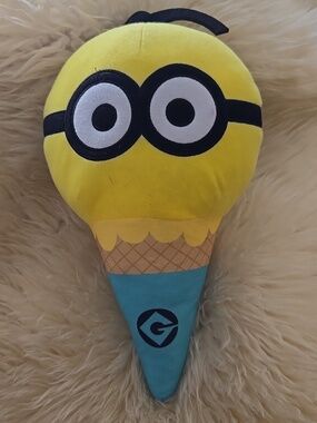 Despicable Me Minion Ice Cream Plush Toy Illumination Universal 18” Stuffed Char